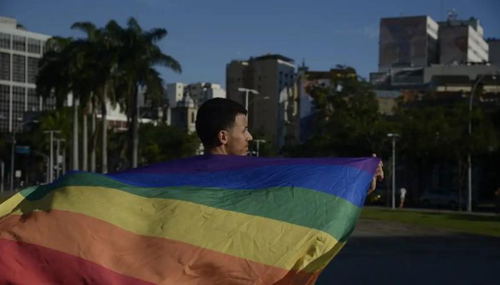 Casamentos homoafetivos no Brasil aumentam 149% em nove anos